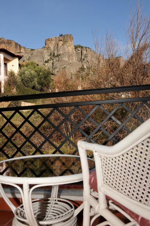 Апартаменты Dominique Meteora House Калампака Экстерьер фото