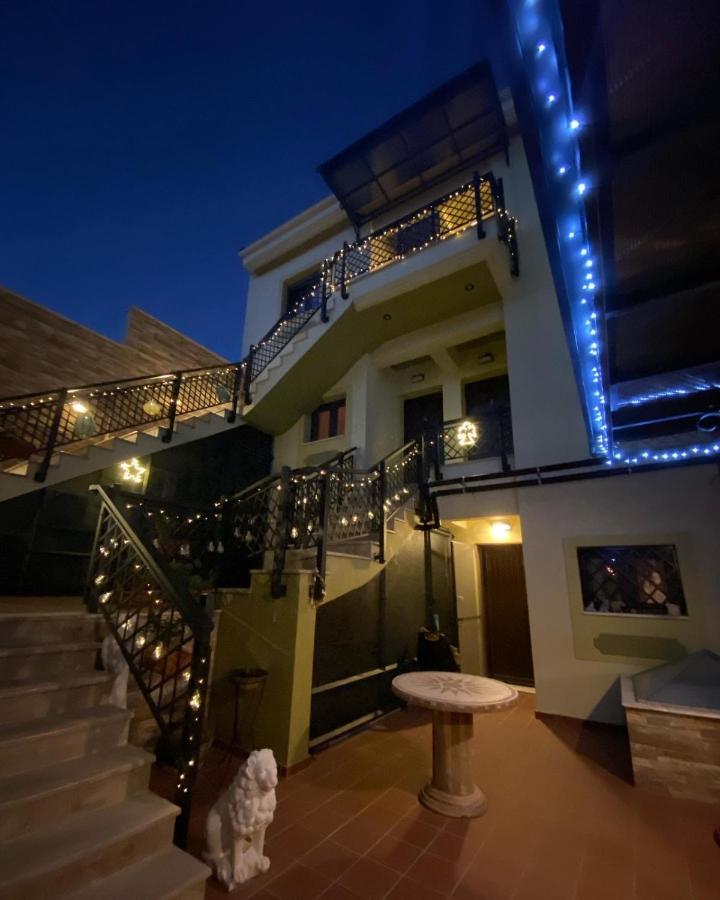 Апартаменты Dominique Meteora House Калампака Экстерьер фото
