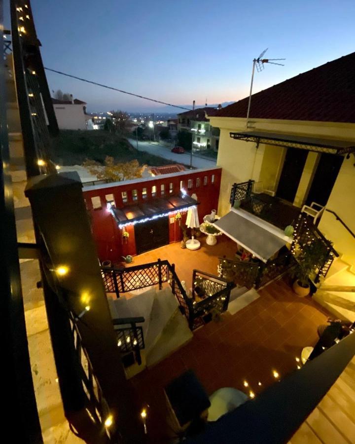 Апартаменты Dominique Meteora House Калампака Экстерьер фото